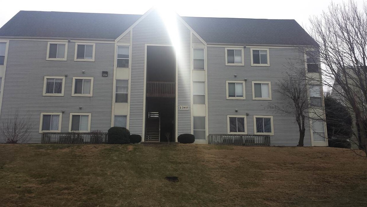 Foto principal - 1340 Hunters Rd