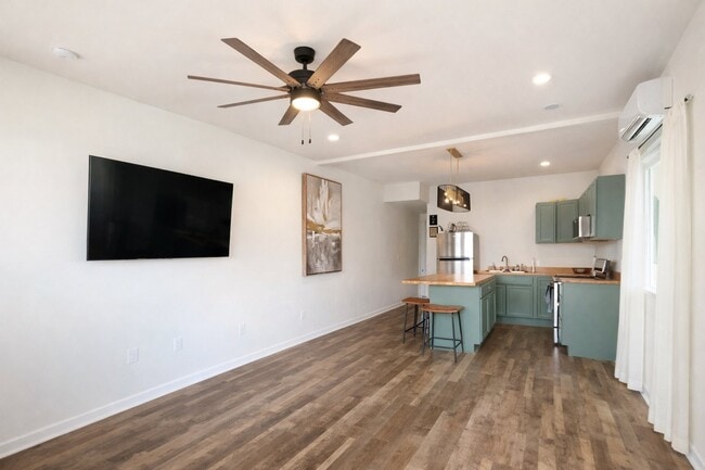 Photo - 1818 Allen St Townhome