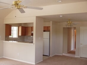 Building Photo - 1231 Lovett St