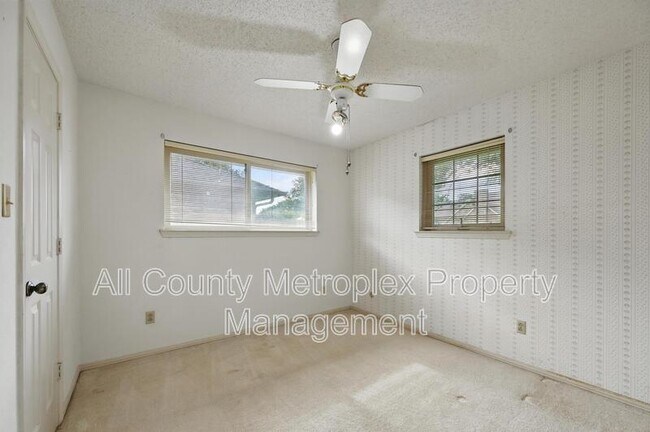 Foto del edificio - 9719 Amberley Dr
