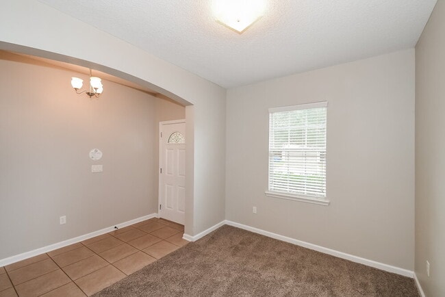 Building Photo - 11997 Alexandra Dr