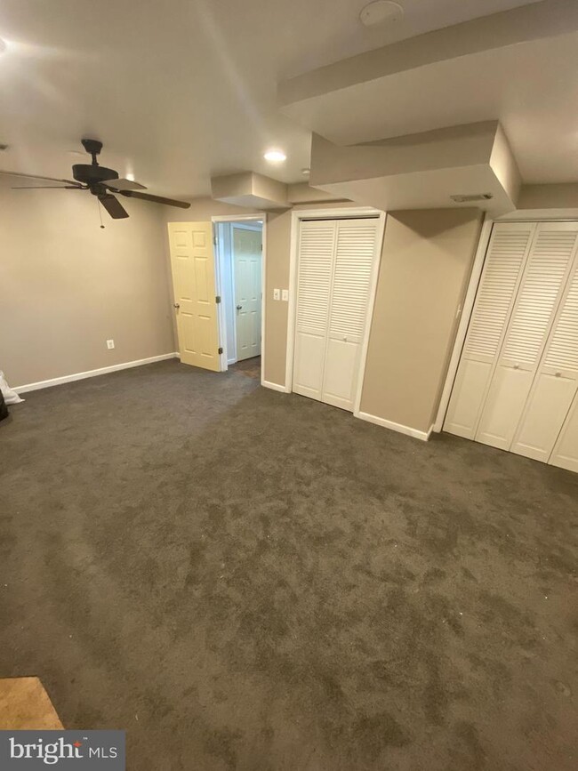 Building Photo - 6700 Seat Pleasant Dr