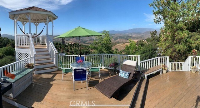 Foto del edificio - 10210 Lilac Ridge Rd