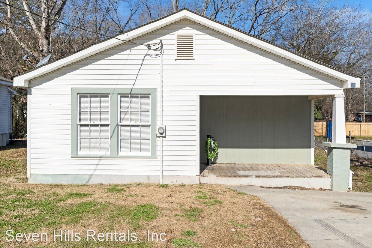 Primary Photo - 3 br, 1 bath House - 502 Burnett Ferry Road