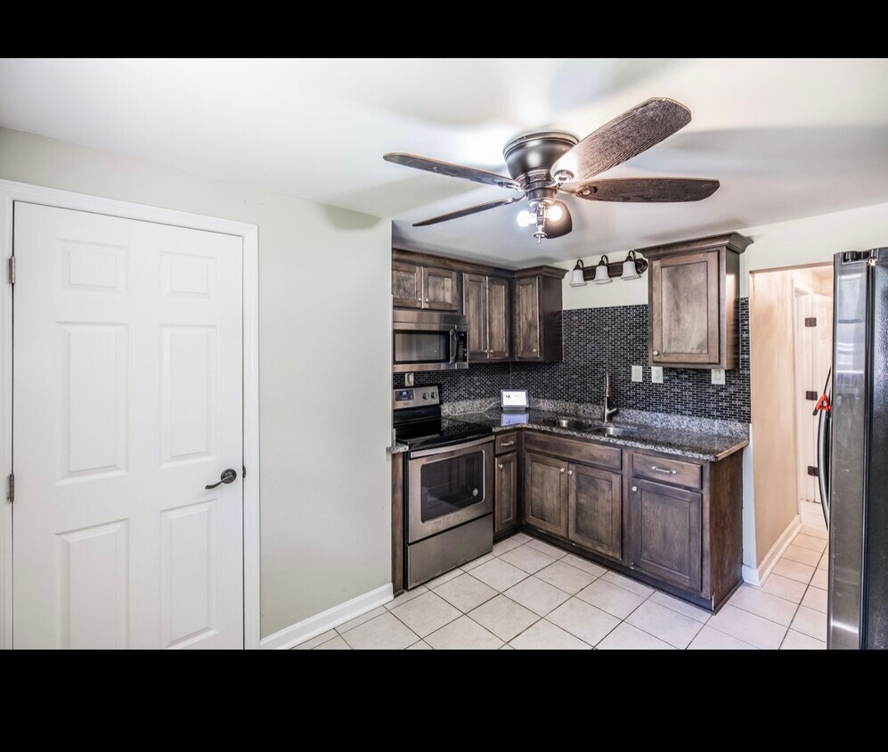 Foto principal - 907 N Graycroft Ave