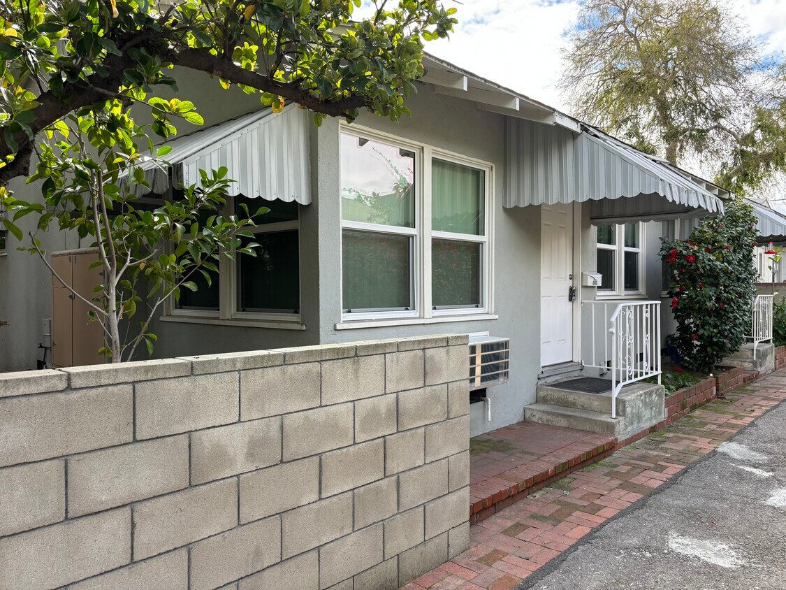 Primary Photo - 5223 Wilkinson Ave