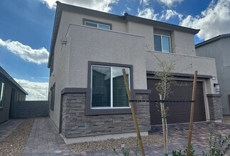 Building Photo - 8343 Rowan Rdg Ave