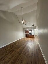 Building Photo - 333 High Meadows Pl