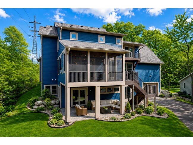 Building Photo - 4323 Cedar Lk Rd S