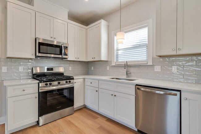 Building Photo - 4081 Ivy Green Trl