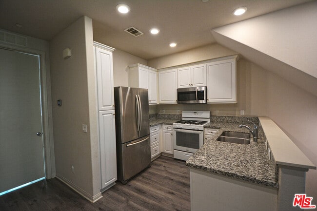 Foto del edificio - 14107 W Birch Ln