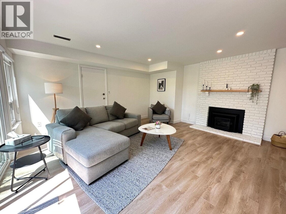 Primary Photo - 5636 Covey Pl