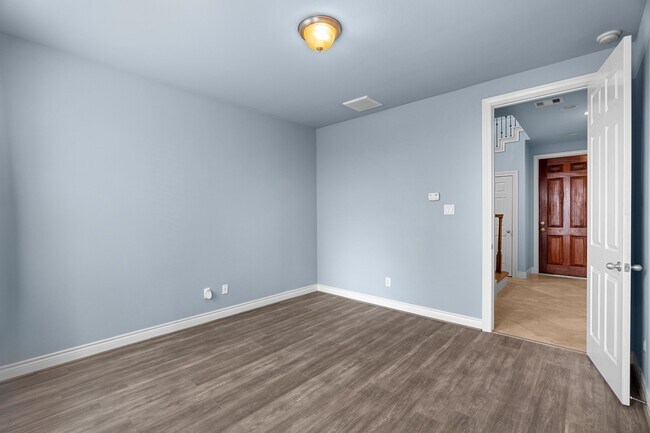 Foto del edificio - 2820 Sherwin St