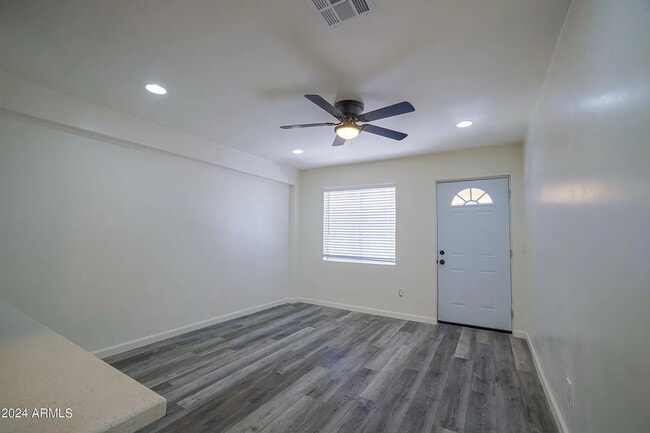 Building Photo - 426 N 17th Ave