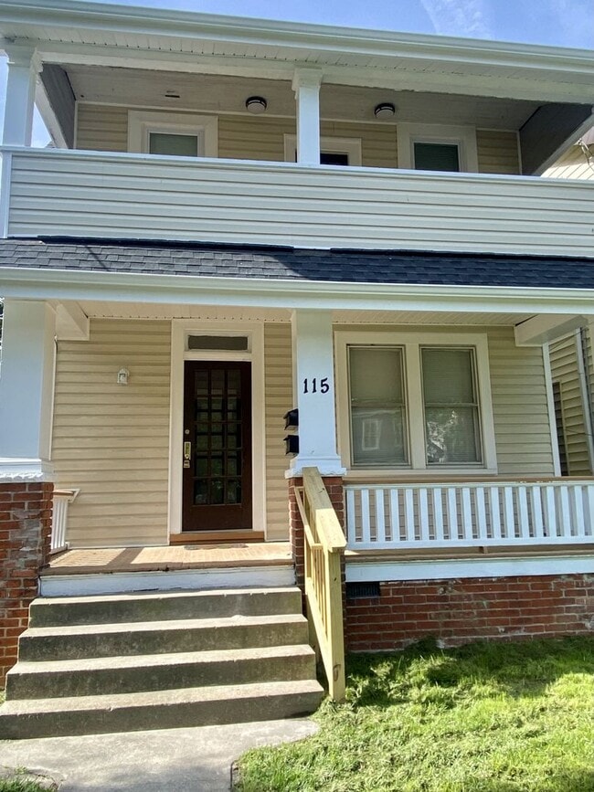 Building Photo - 115 E 39th St