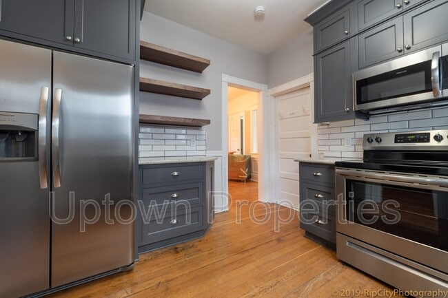 Foto del edificio - 616 NW 22nd Ave