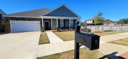 Building Photo - 5108 Sedona Dr