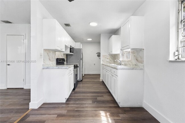 Building Photo - 4201 NW 25th Ave