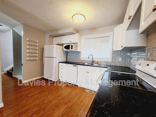 Building Photo - 5555-144A 144a Ave NW