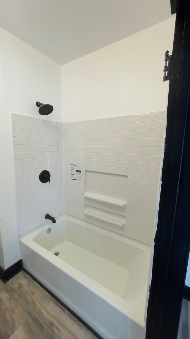 Foto del edificio - 308 9th St