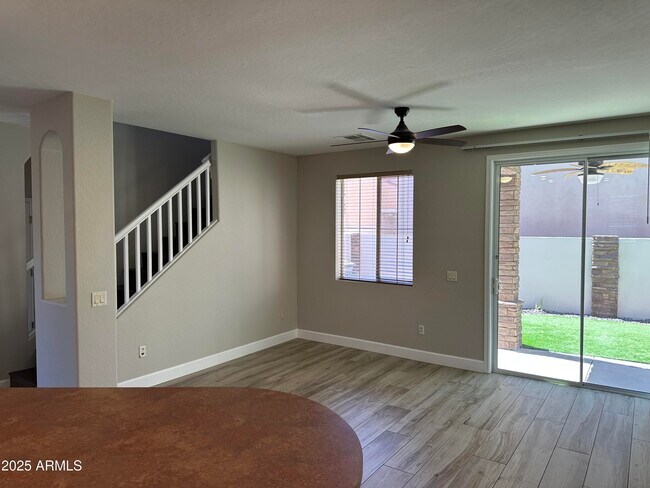 Building Photo - 320 W Mountain Sage Dr