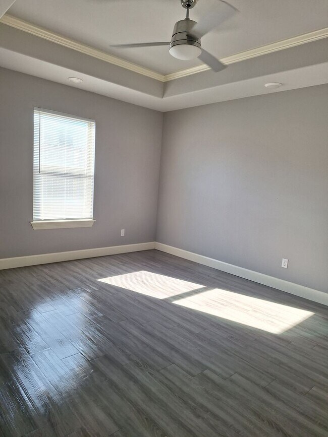 Foto del edificio - 3 bedroom Duplex