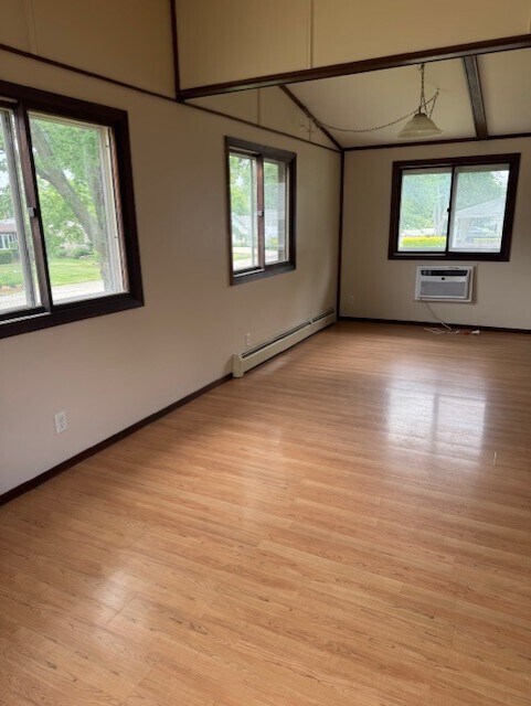 Building Photo - 2221 Root St