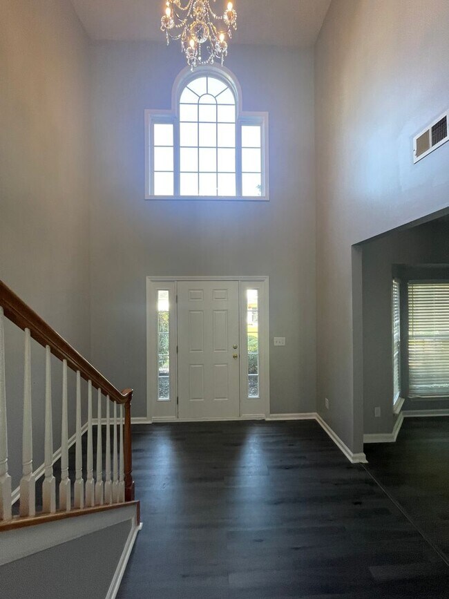 Building Photo - Lovely 3 Bedroom Home in Greer Near Gibb S...