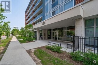 Building Photo - 308 Lester St