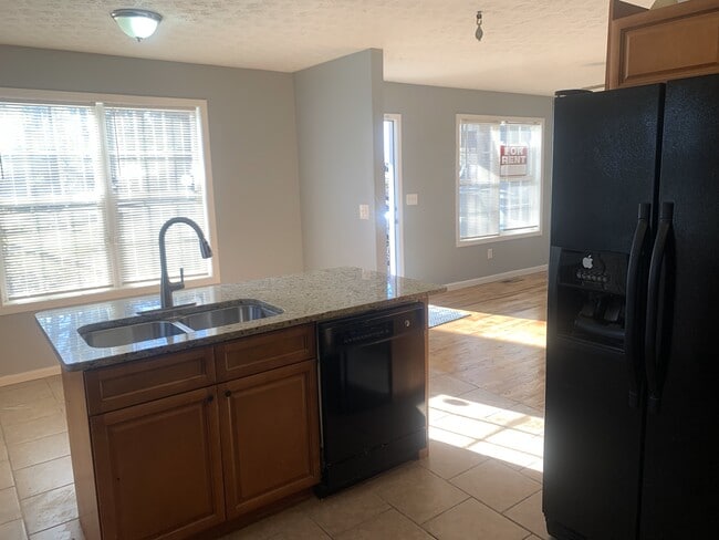 Photo - 194 Lake Dr House