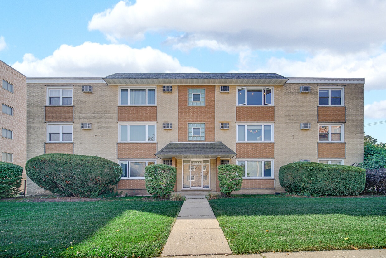 Primary Photo - 1211 Brown St