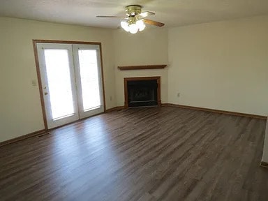 Foto del edificio - 2129 Brett Ct