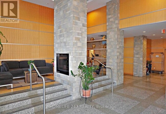 Photo du bâtiment - 68-1668 Grangeway Ave