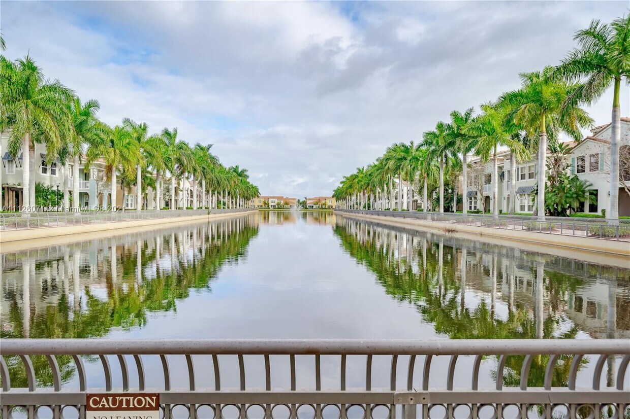 Foto principal - 2900 NW 125th Ave