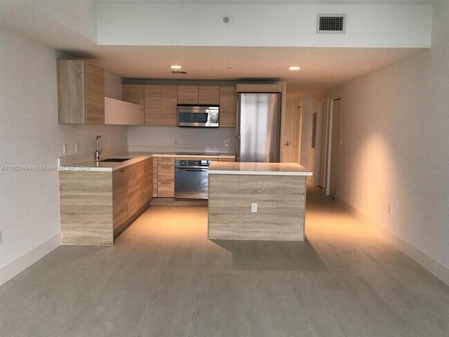 Foto del edificio - 16385 Biscayne Blvd
