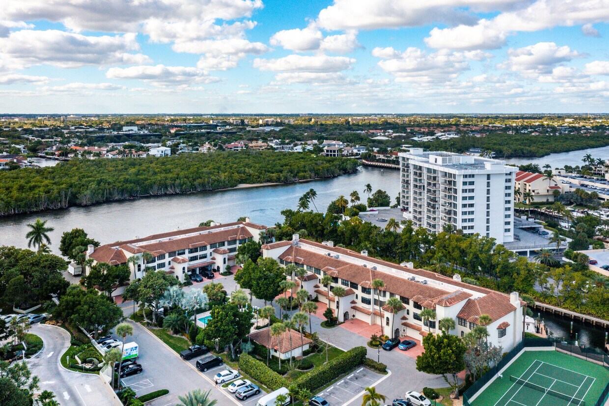 Foto principal - 4401 N Ocean Blvd