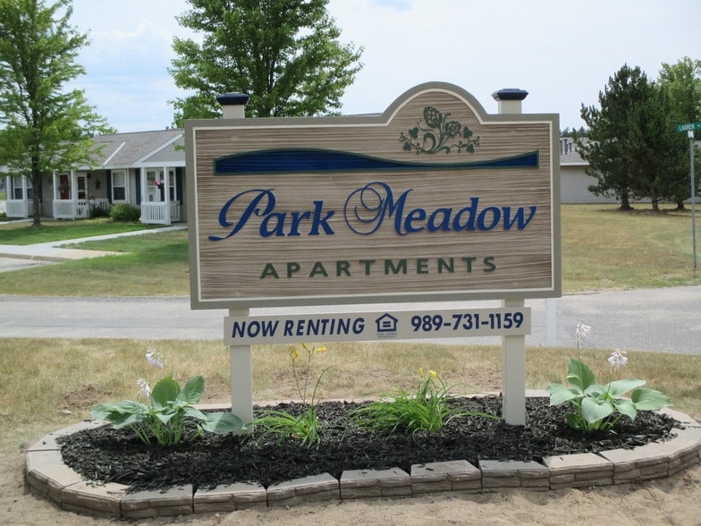 Park Meadow Apartments Rentals Gaylord, MI