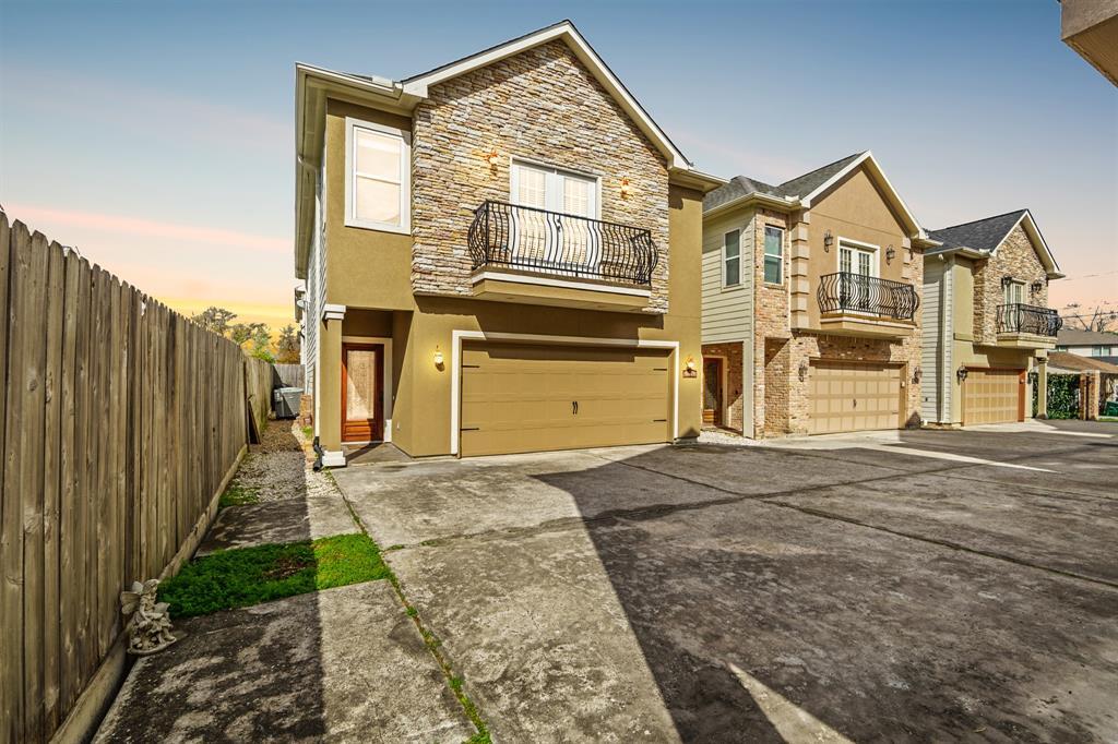 Foto principal - 4609 Sharman St