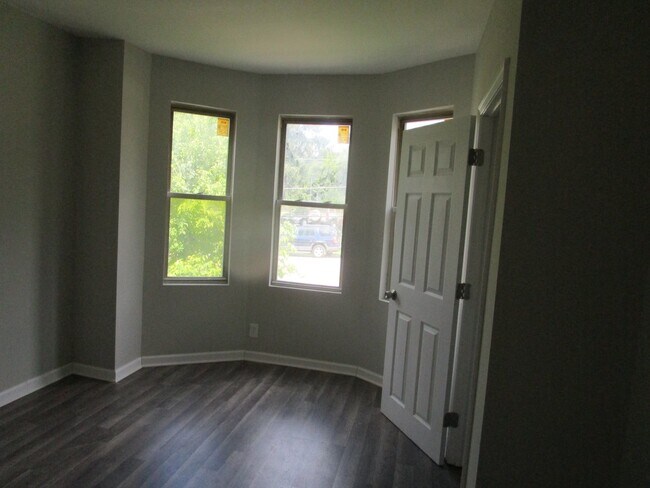 Foto del edificio - 6243 Clearview St