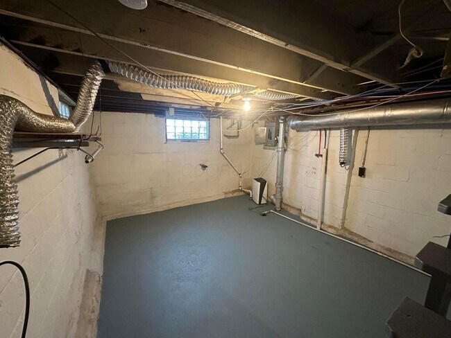 Foto del edificio - 890 E Livingston Ave