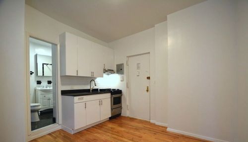 Building Photo - 201 Rivington St