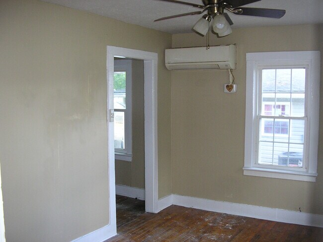 Building Photo - 1275 Durbin Dr