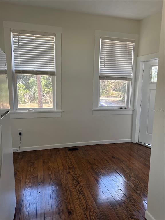 Building Photo - 32 SE 9th Ave