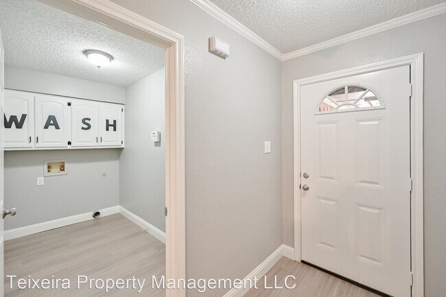 Building Photo - 3 br, 2 bath House - 1704 S Bent Tree Trail