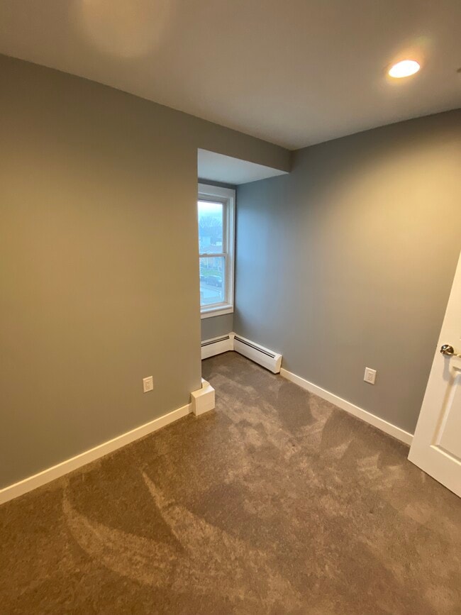 Bedroom 2 - 3617 Laurel Ave