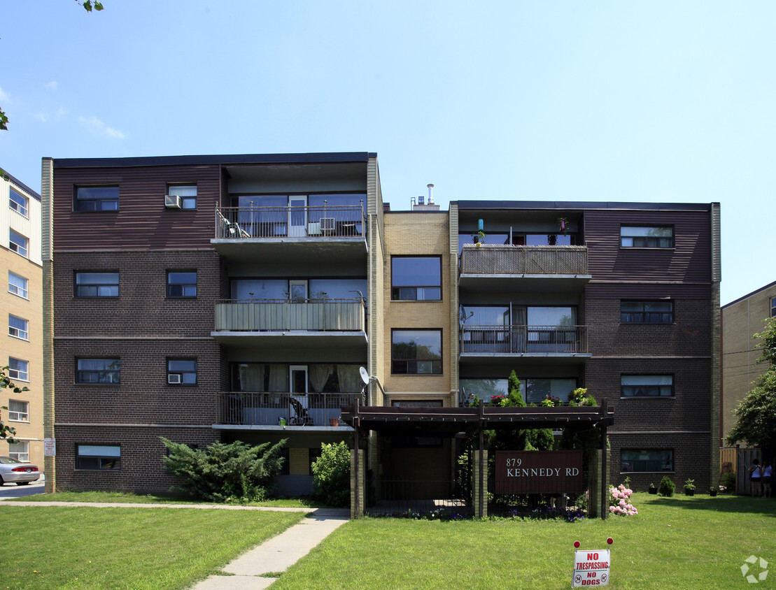Photo du bâtiment - 879 Kennedy Rd