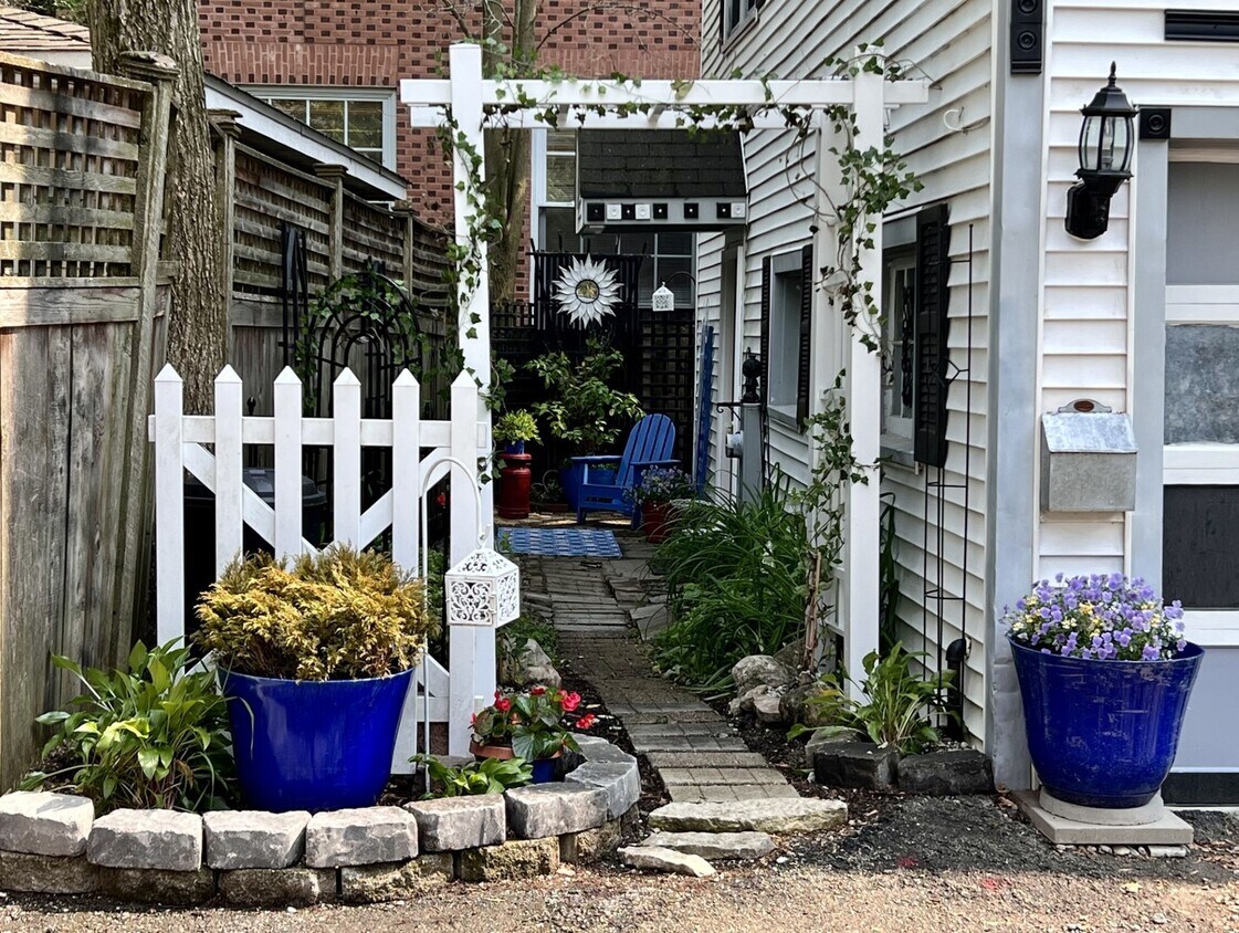 389 E Deerpath Rd, Lake Forest, IL 60045 House Rental in Lake Forest