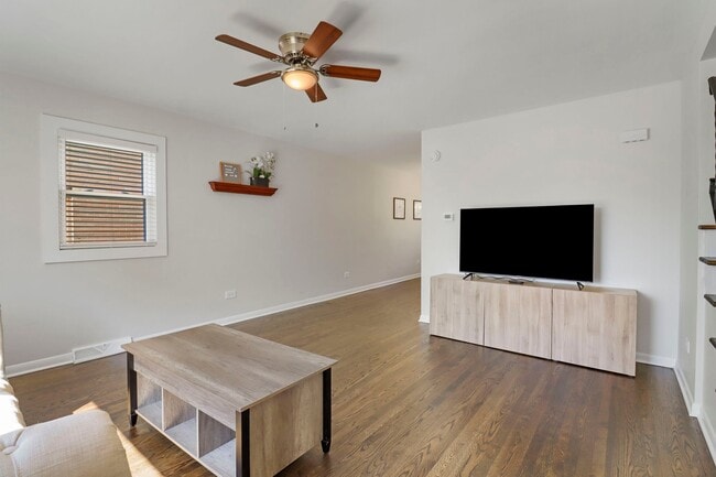 Foto del edificio - 2309 Western Ave
