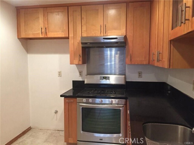 Foto del edificio - 428 Golden Springs Dr