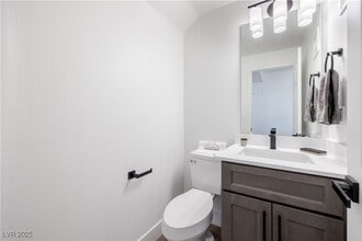 Building Photo - 540 W Horizon Ridge Pkwy